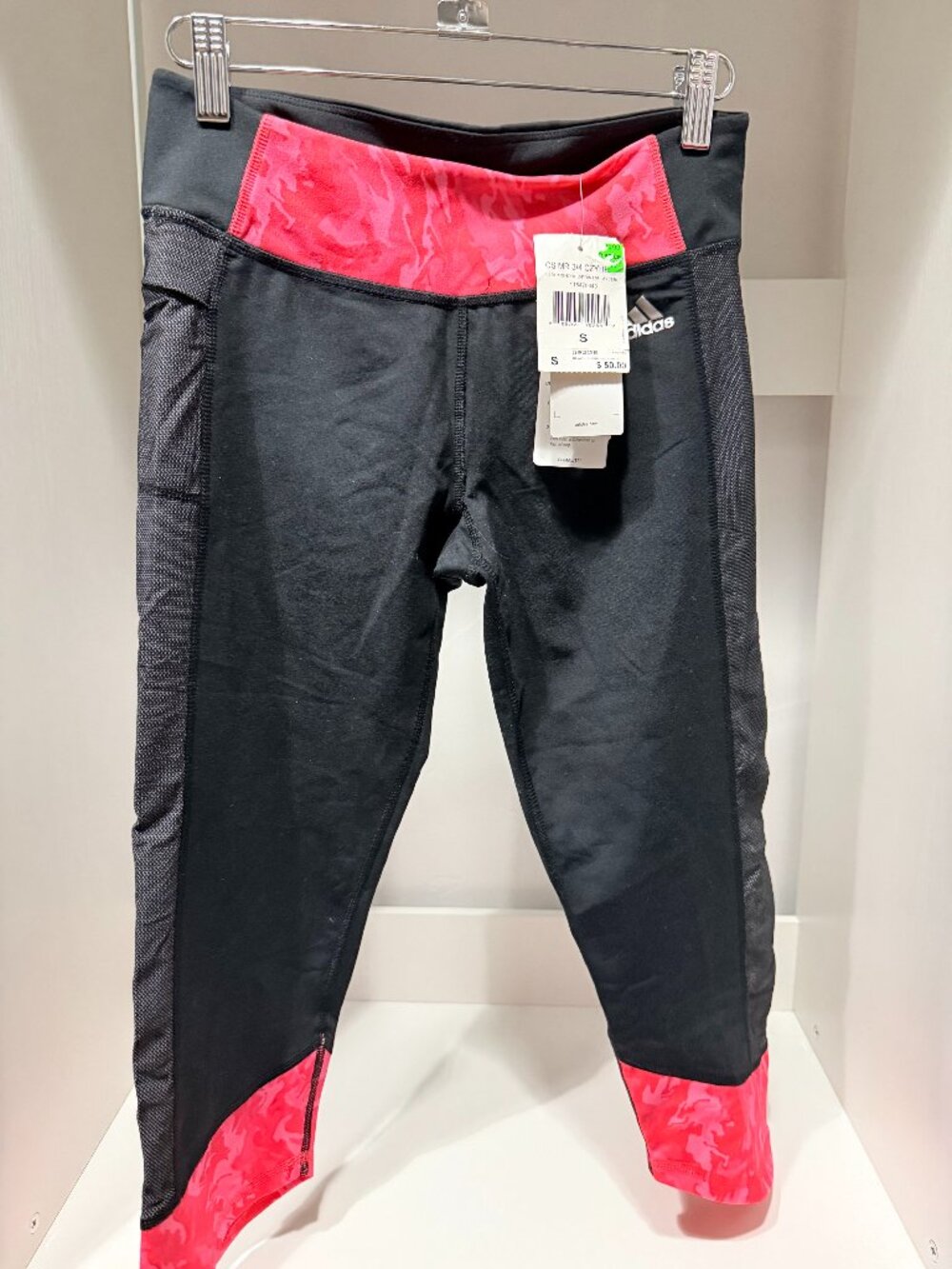 NWT: Adidas ClimaLite 3/4 Leggings Black Pink Camo NWT Size S